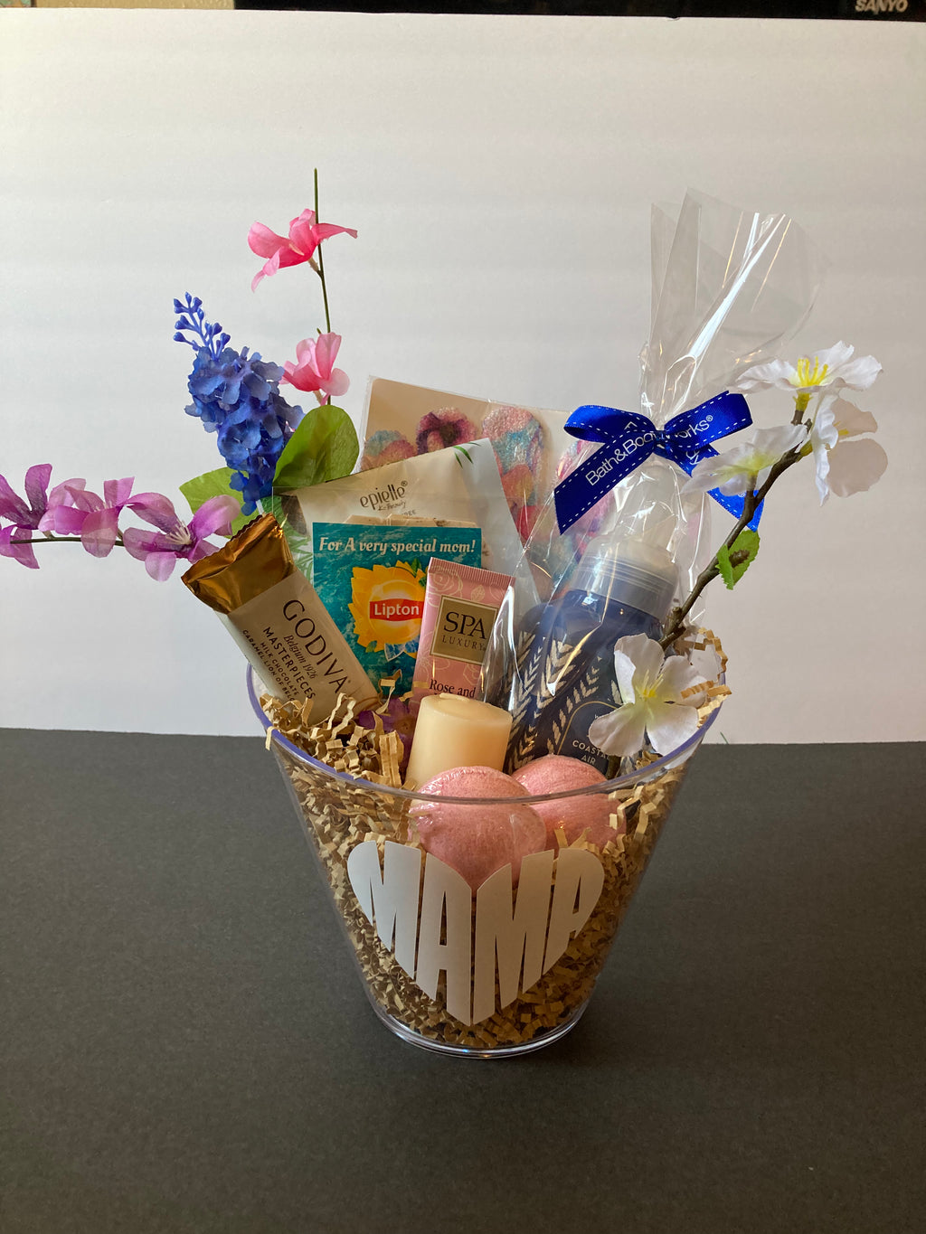 Mini Spa gift basket